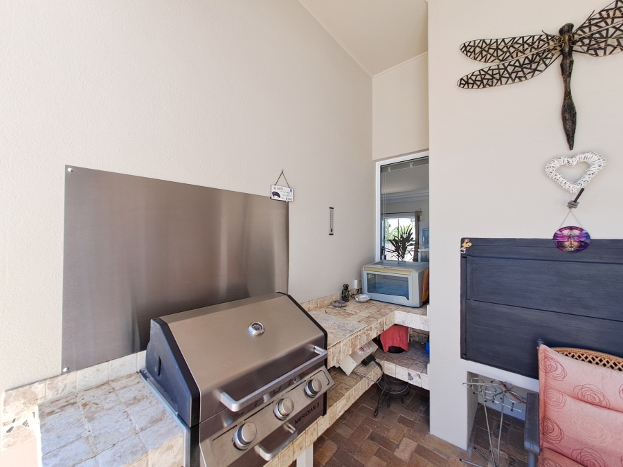 4 Bedroom Property for Sale in Steynsrust Western Cape